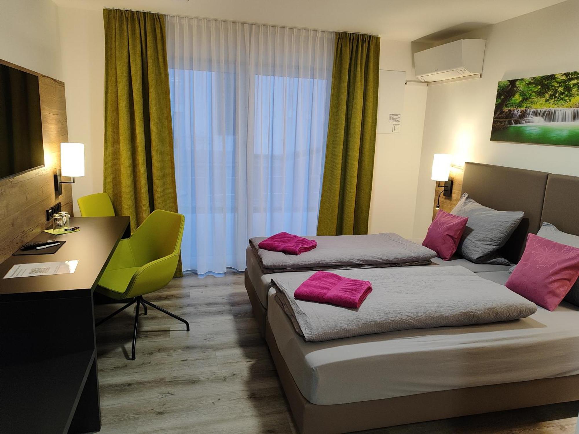 Hotel Gaestehaus Stock Zimmer Baeumle Friedrichshafen Exterior foto
